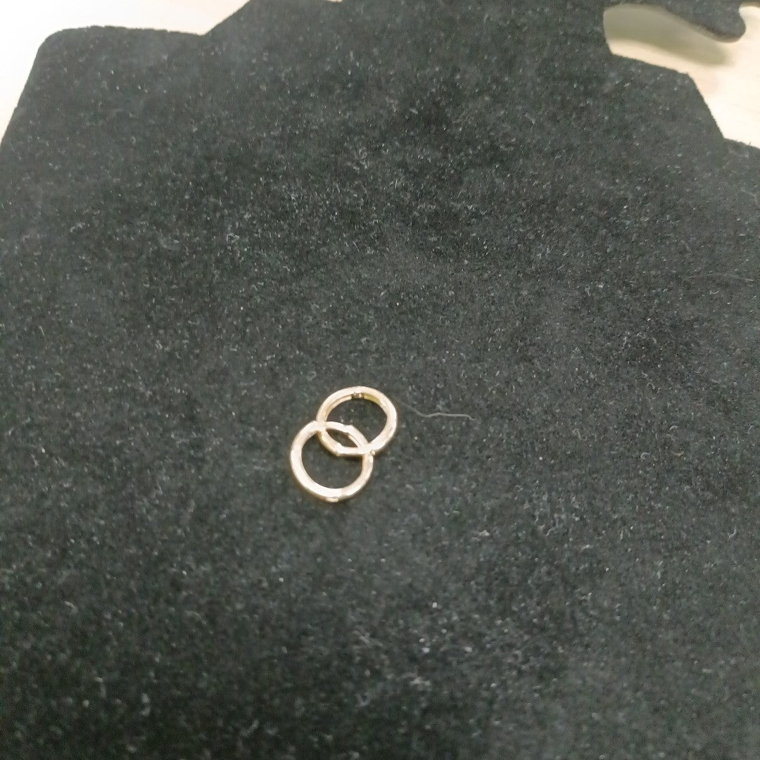 ARETES HUGGIES LISAS 14K 1.6 GR (NUEVO)