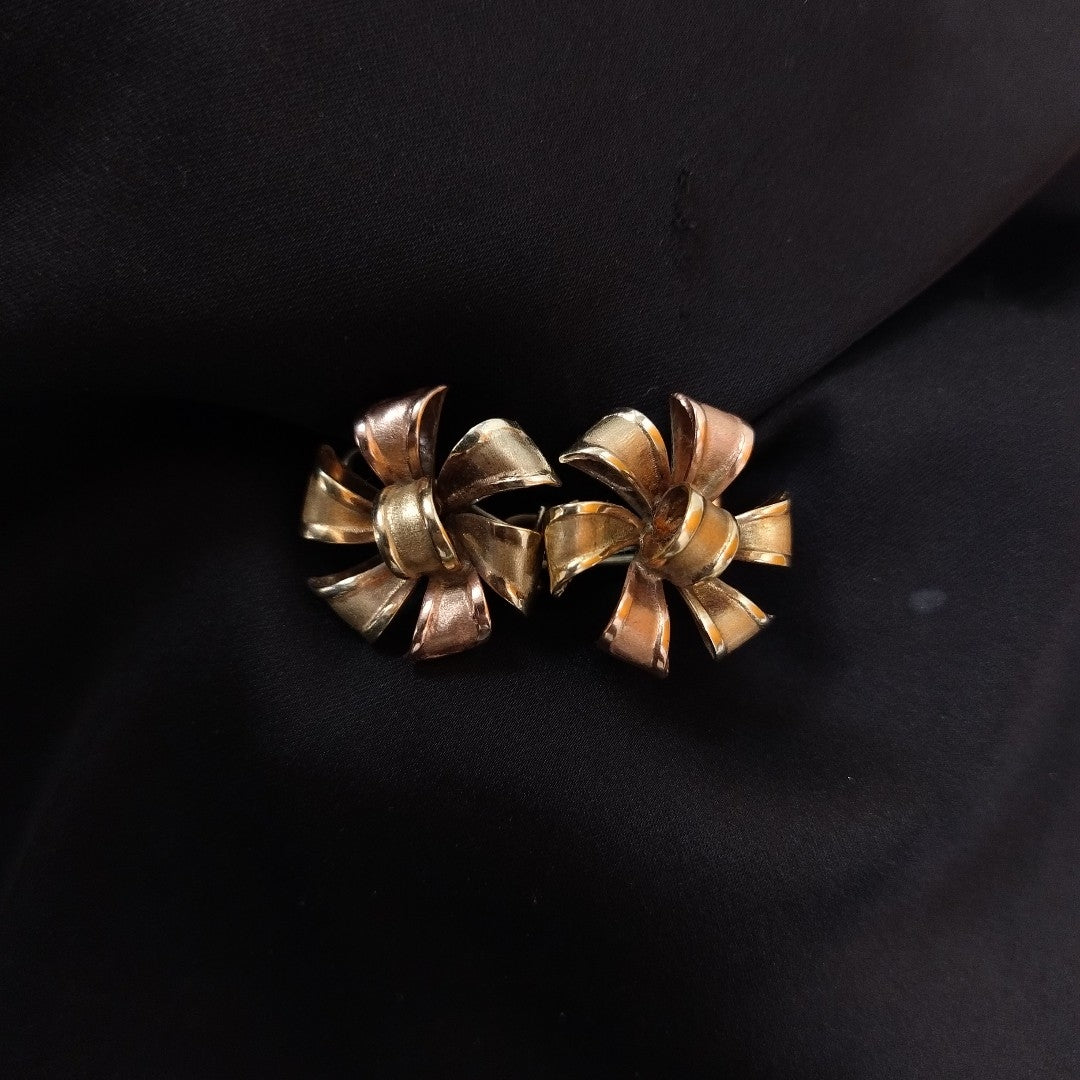 ARETES PAR ORO COMBINADO 10 K 4.7 GRMS (SEMINUEVO)