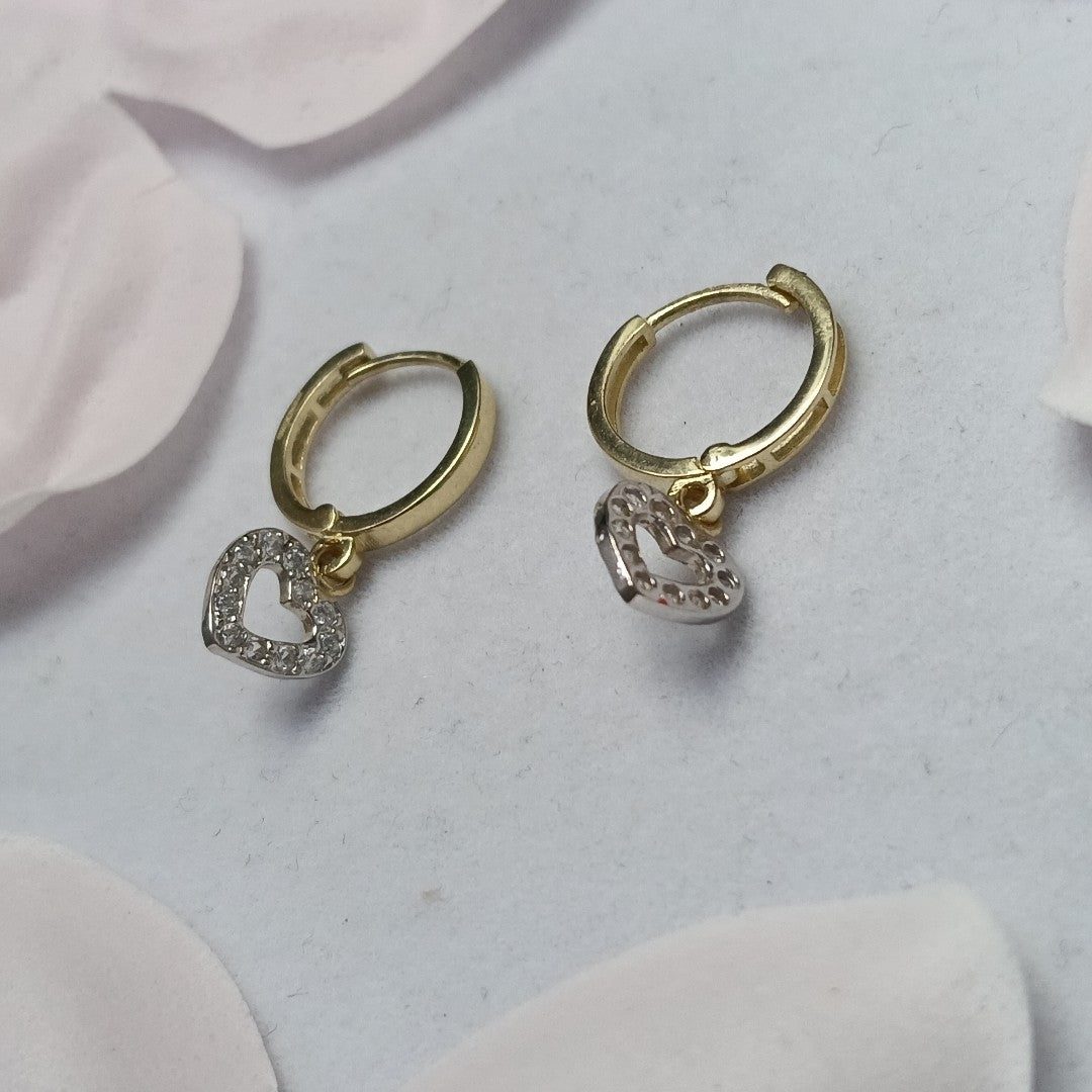 ARETES HUGGIES CON DIJE CORAZON Y CIRCONIAS 14K 2.2 GR (NUEVO)