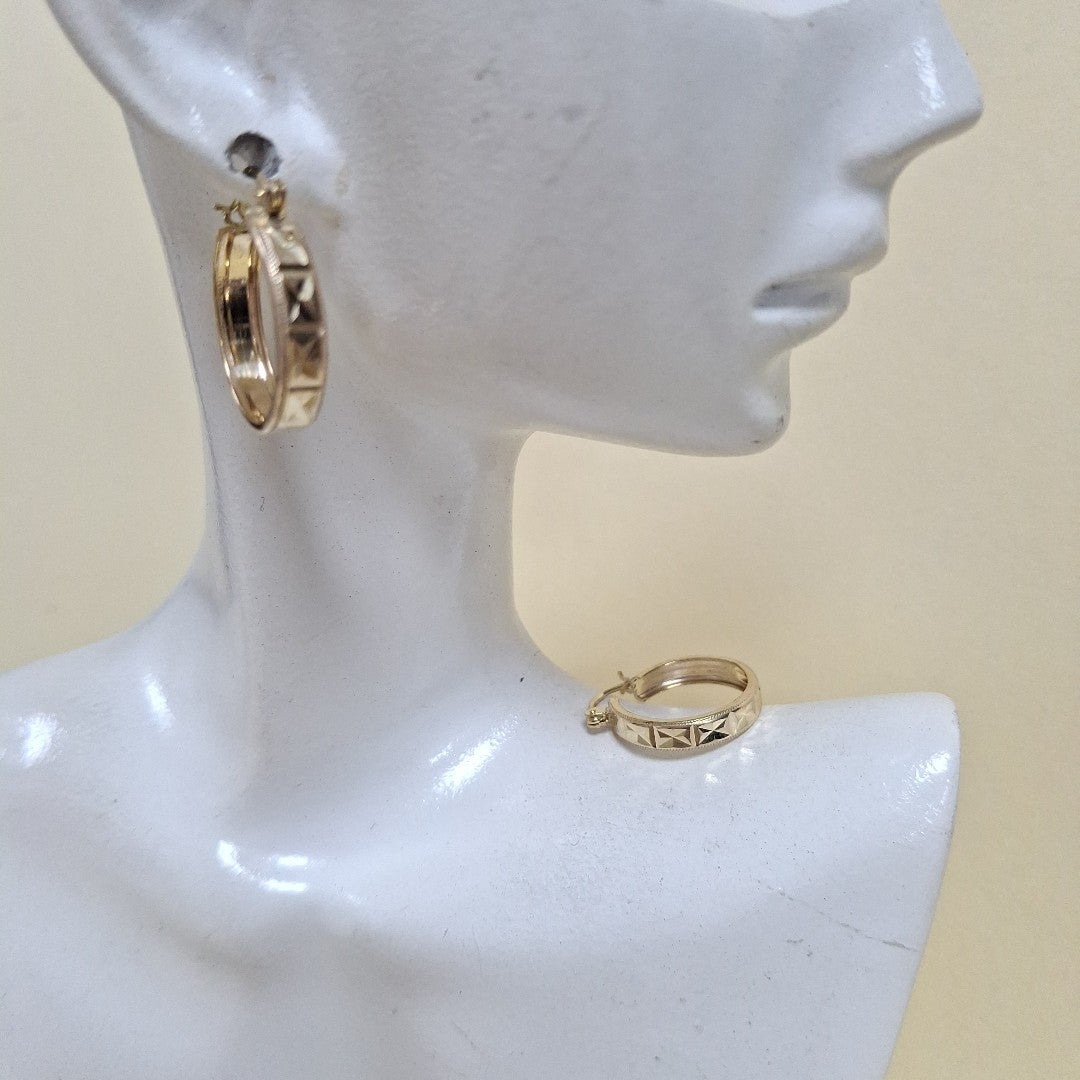 ARETES ARRACADAS LABRADAS 10K 2.1 GR (NUEVO)