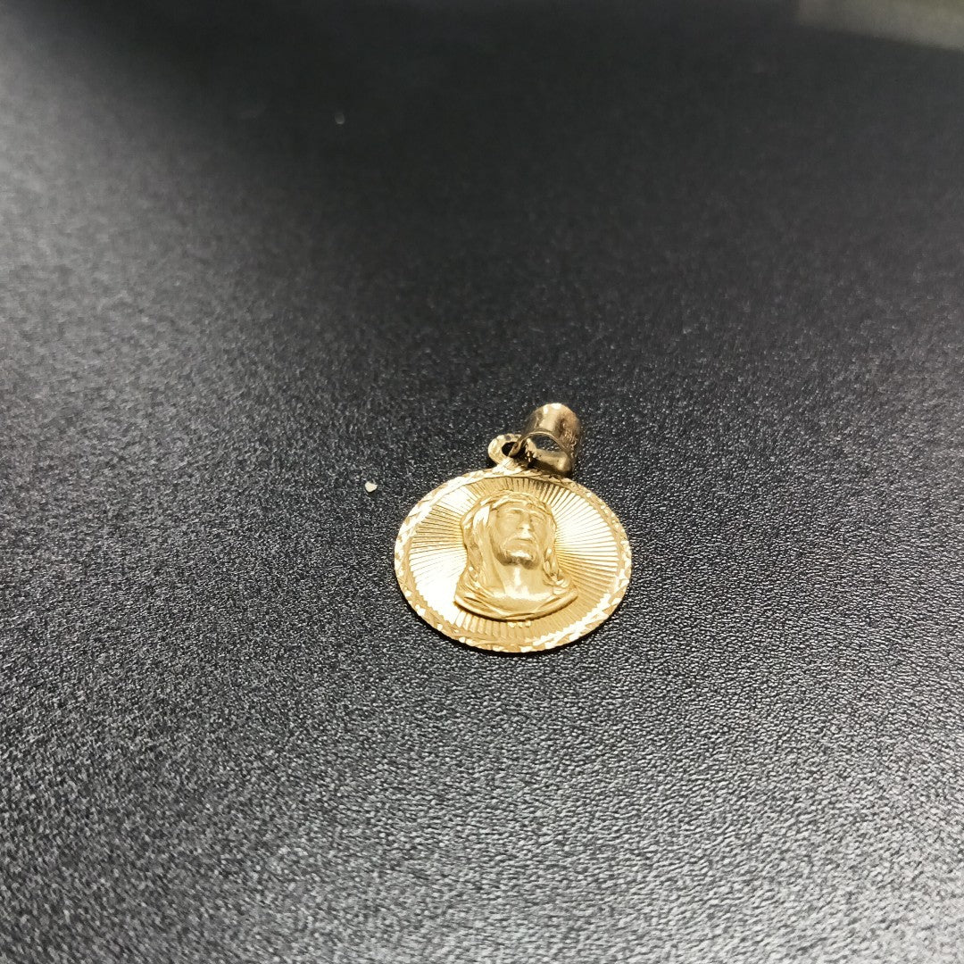 MEDALLA RELIGIOSA ORO 8 K 1.3 GRMS (SEMINUEVO)