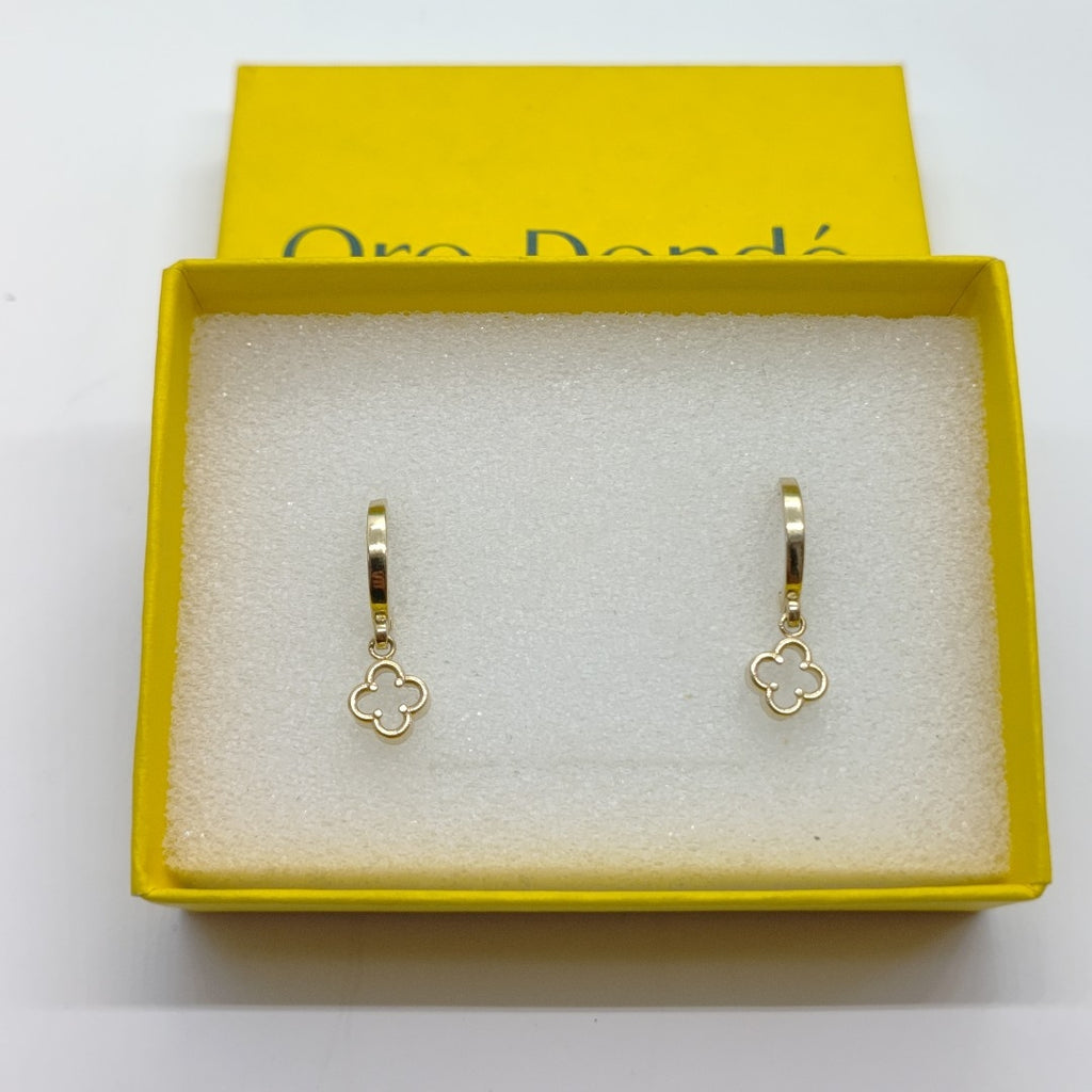 ARETES ARRACADAS CON DIJE 14K 2.4 GR (NUEVO)