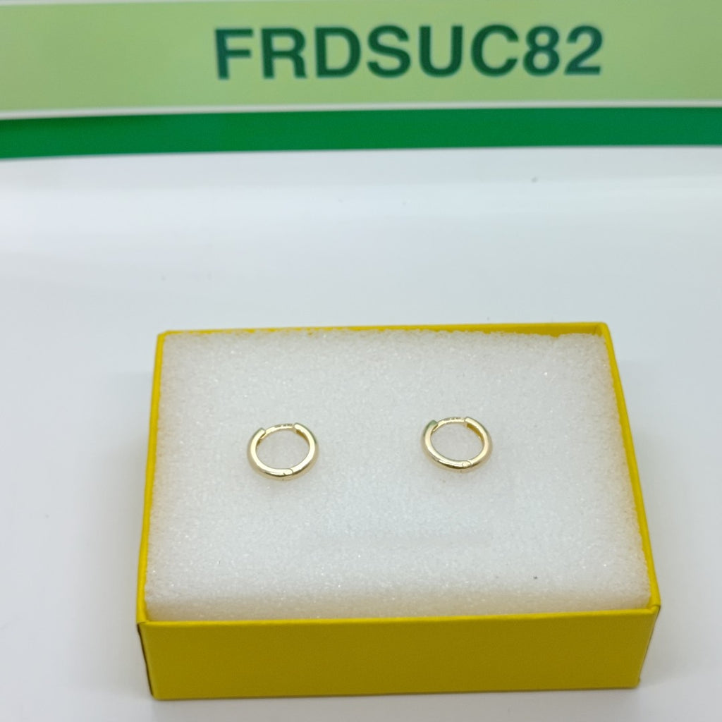 ARETES HUGGIES LISAS 14K 1.3 GR (NUEVO)