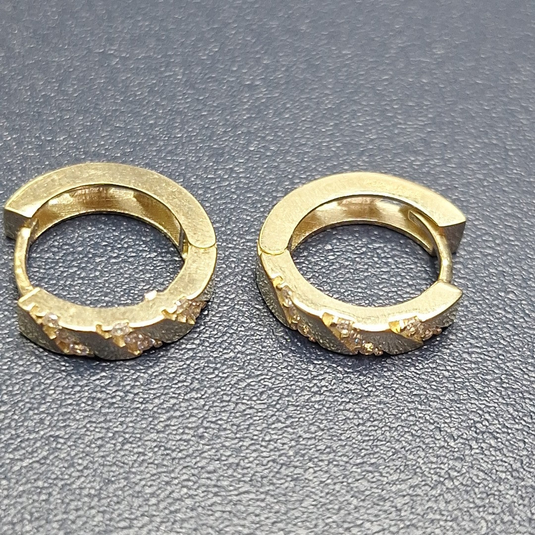ARETES HUGGIES CON CIRCONIAS 14K 2.2 GR (NUEVO)