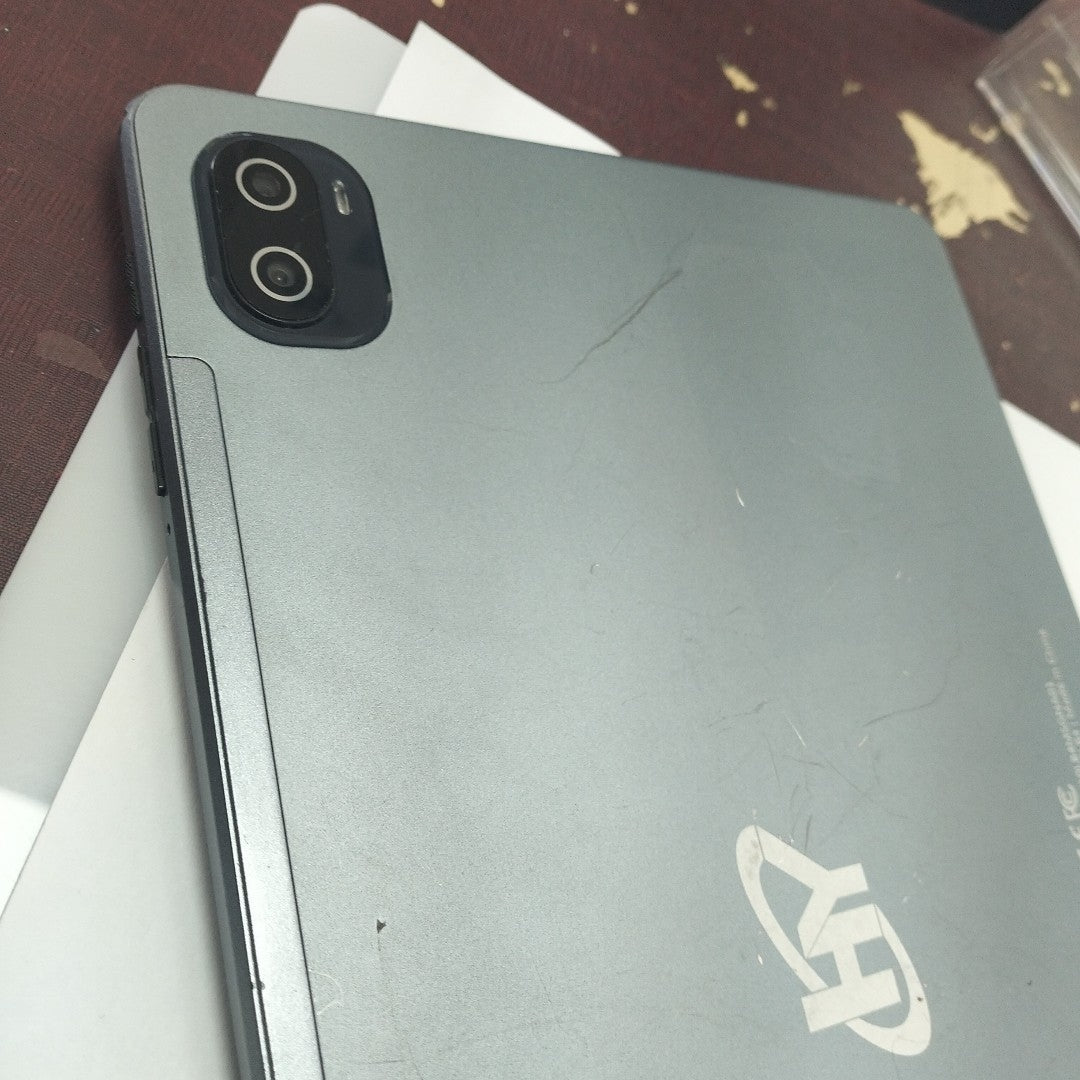 TABLETA HYUNDAI HYTAB PLUS 10LB4 128 GB 4 GB RAM (SEMINUEVO)