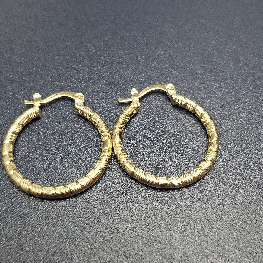 ARETES ARRACADAS LABRADAS 14K 3.3 GR (NUEVO)