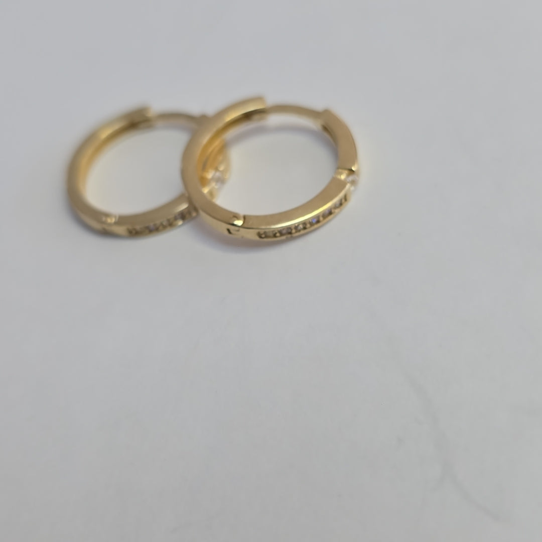 ARETES ARRACADAS C CIRCONIAS 14K 2.3 GR (NUEVO)