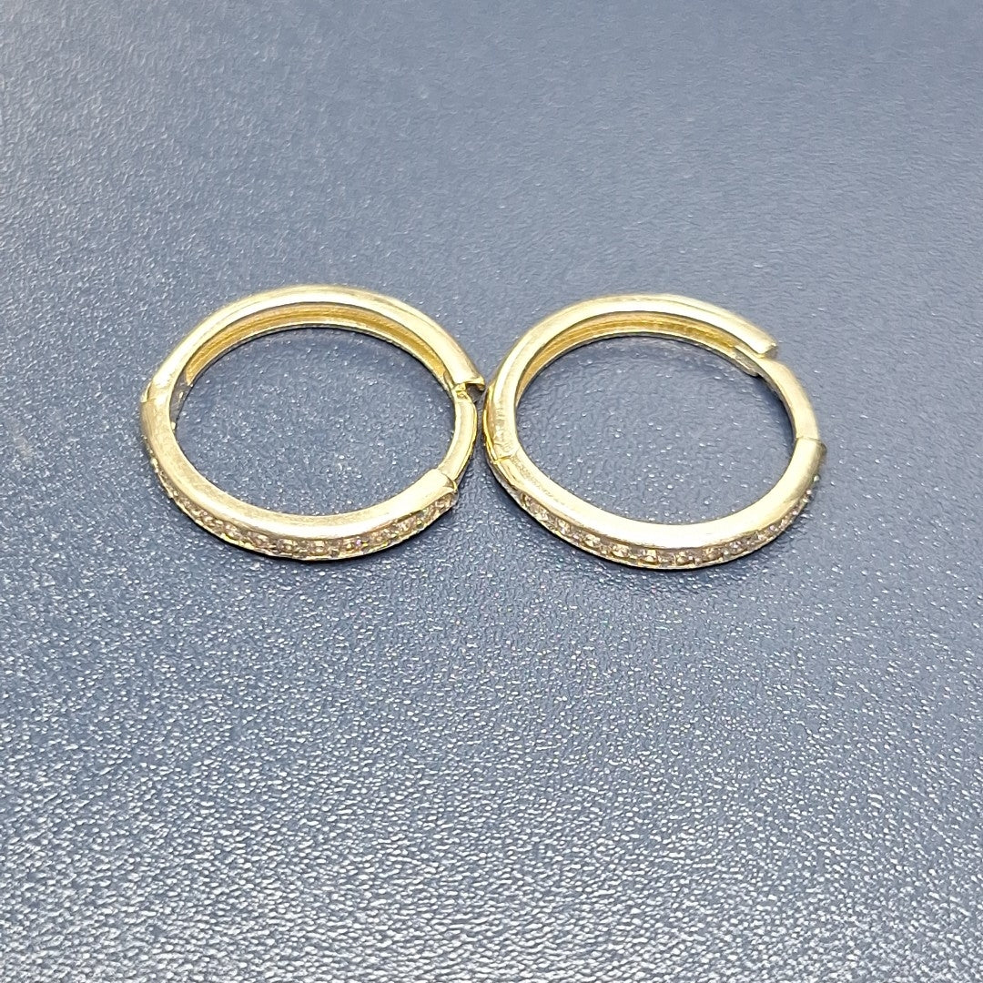 ARETES HUGGIES C CIRCONIA 14K 1.8 GR (NUEVO)
