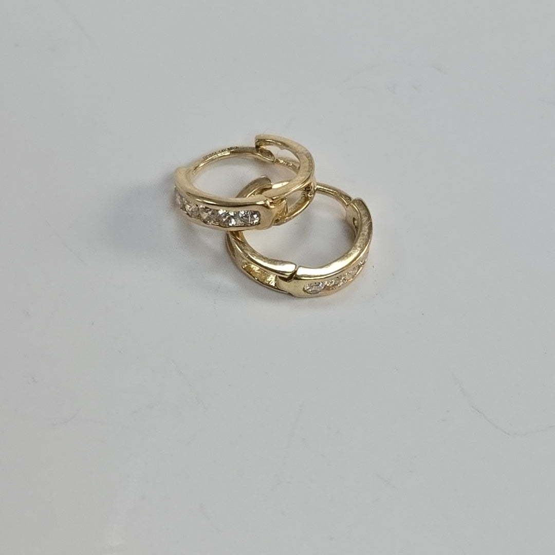 ARETES ARRACADA C CIRCONIAS 14K 1.1 GR (NUEVO)