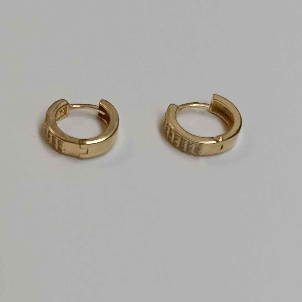 ARETES HUGGIES C CIRCONIA 14K 2.2 GR (NUEVO)