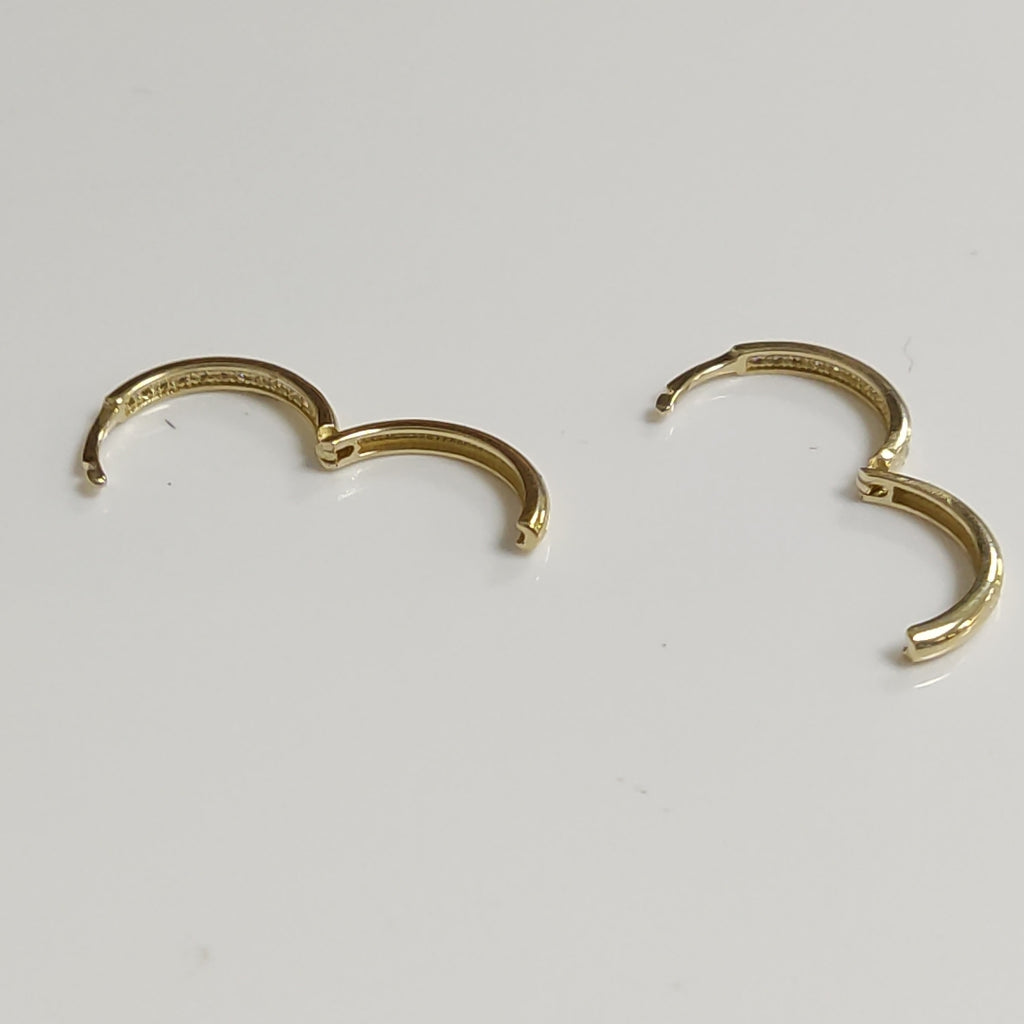 ARETES HUGGIES C CIRCONIA 14K 1.8 GR (NUEVO)