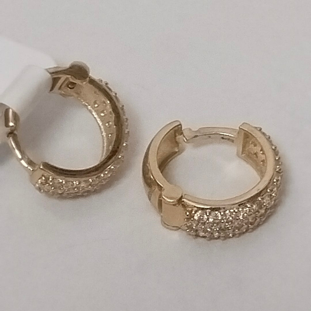 ARETES HUGGIE CON CIRCONIAS 14K 2.1 GR (NUEVO)