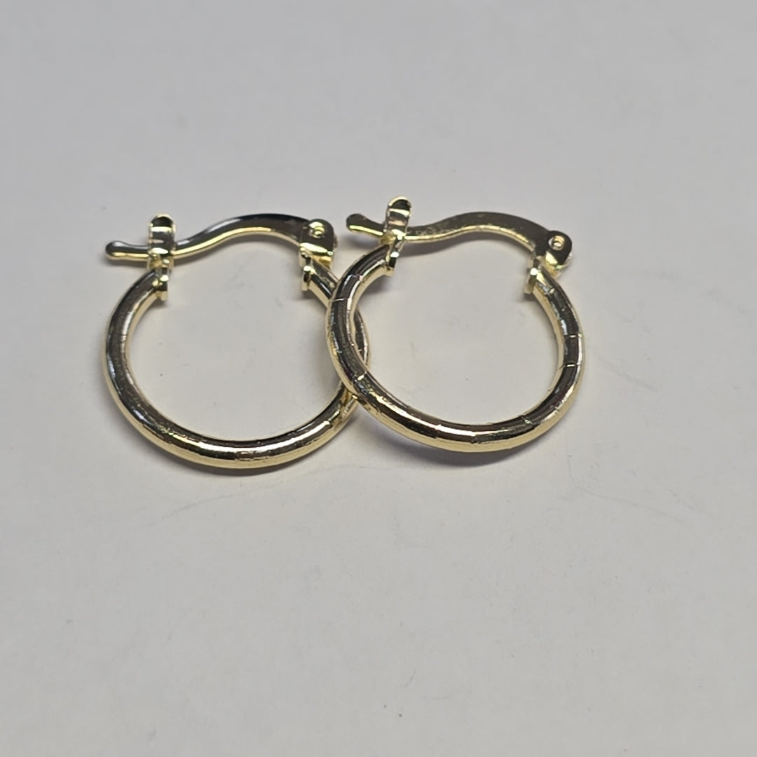 ARETES ARRACADAS ESTRIADAS 14K 1.4 GR (NUEVO)