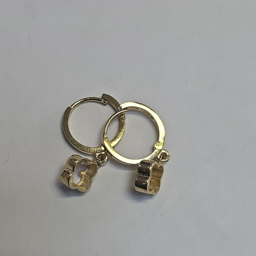 ARETES ARRACADAS CON DIJE 14K 2.4 GR (NUEVO)