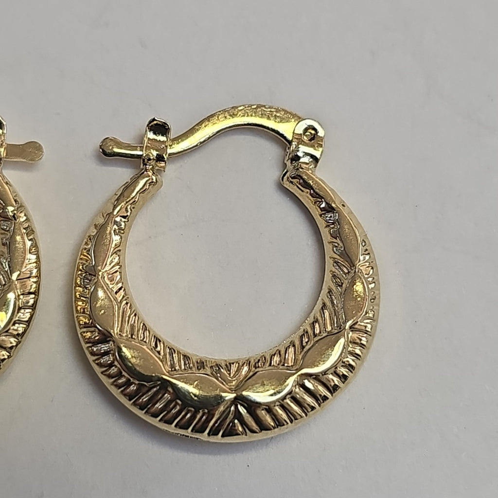 ARETES ARRACADAS HUECAS 14K 1.8 GR (NUEVO)