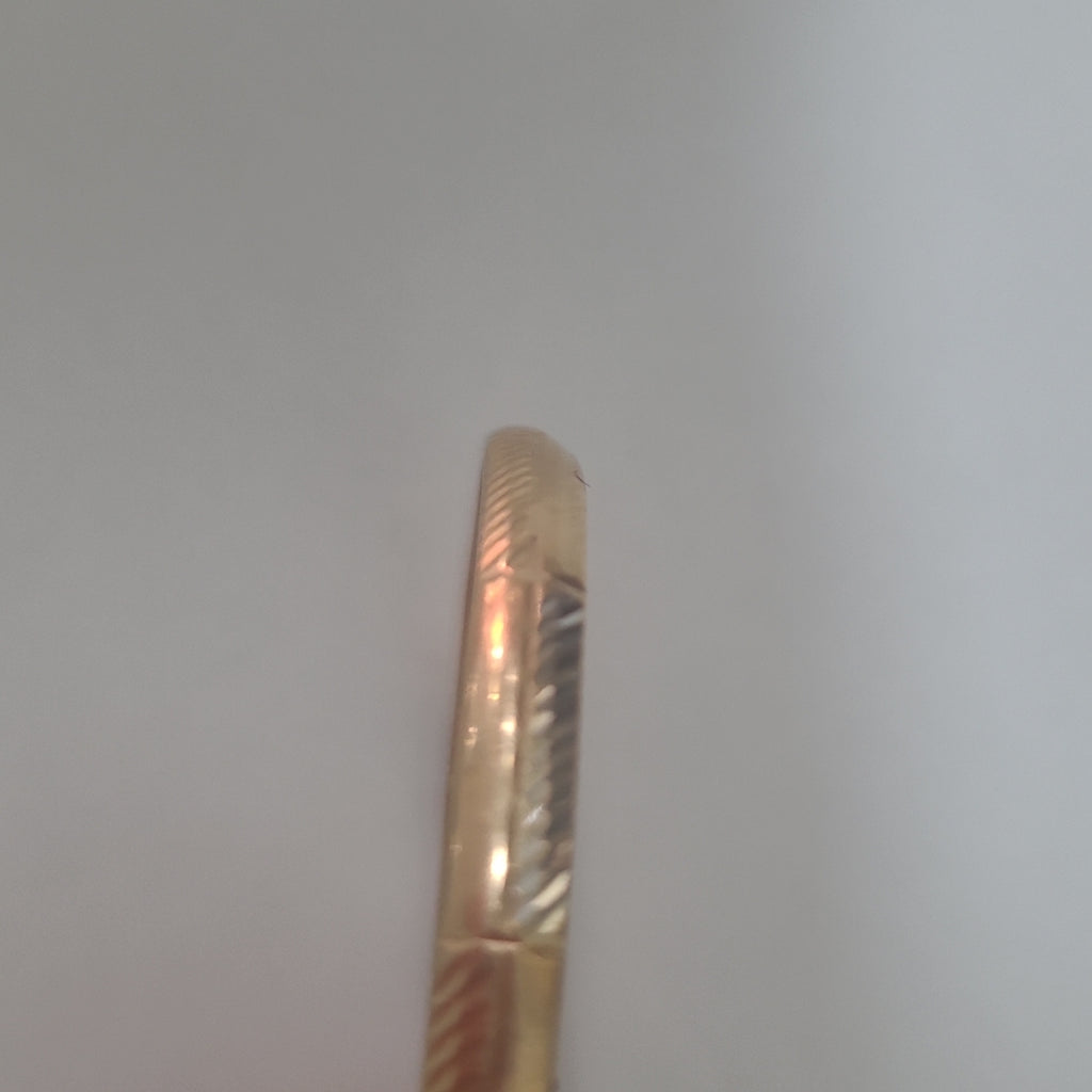 PULSERA RIGIDA ORO 10 K 3.6 GRMS (SEMINUEVO)