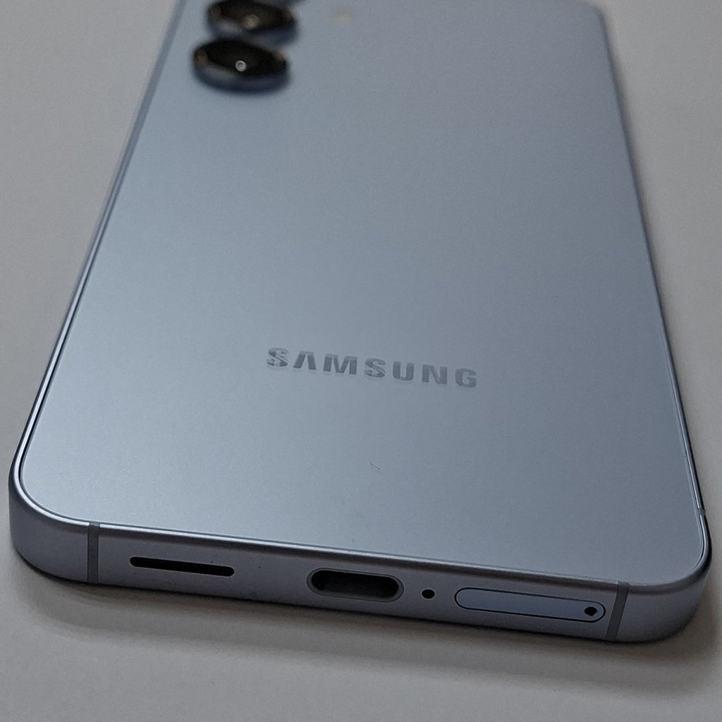 CELULAR SAMSUNG GALAXY S25 SM-S931B (2025) 256 GB 12 GB RAM (SEMINUEVO)