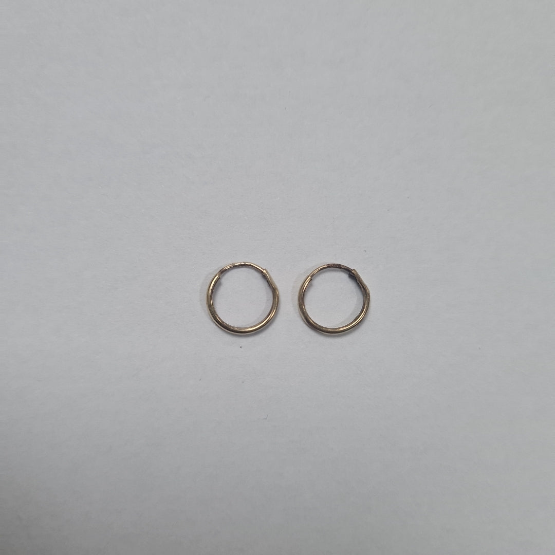 ARRACADAS PAR ORO 10 K 0.2 GRMS (SEMINUEVO)
