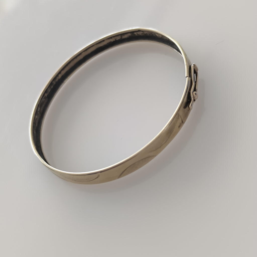 PULSERA RIGIDA ORO 10 K 5,60 GRMS (SEMINUEVO)
