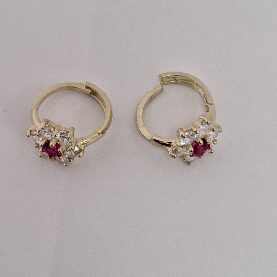 ARETES HUGGIES CON CIRCONIAS Y PIEDRA DE COLOR 14K 1.8 GR (NUEVO)