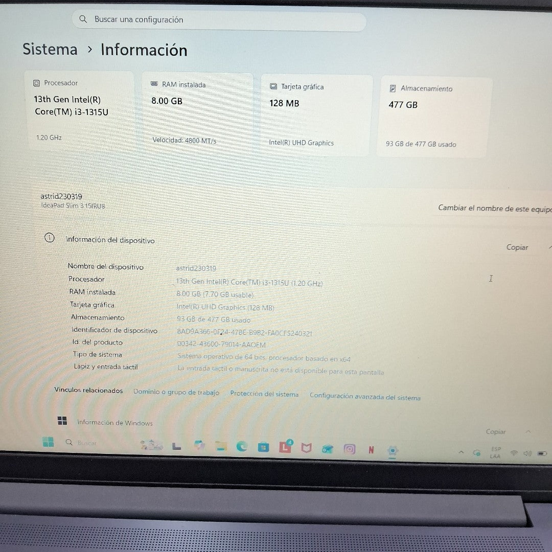 LAPTOP LENOVO IDEAPAD SLIM 3 15IRU8 (2025) 512 GB SSD 8 GB RAM (SEMINUEVO)
