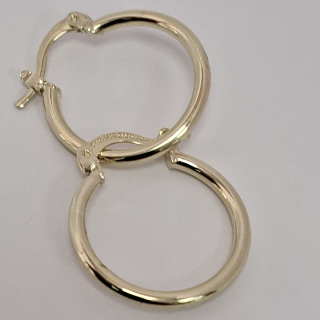 ARETES TEJIDO ARRACADAS LISAS 14K 1.2 GR (NUEVO)