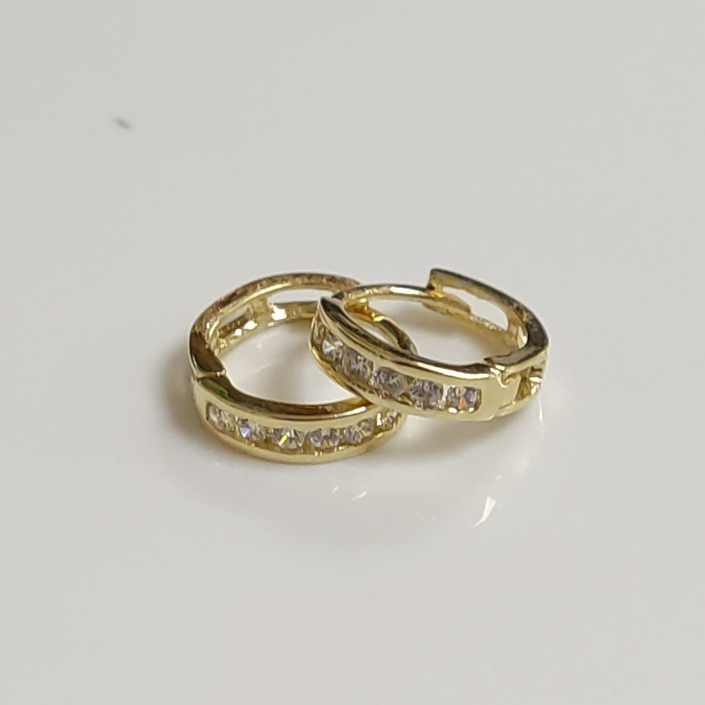 ARETES HUGGIES C CIRCONIA 14K 1.1 GR (NUEVO)