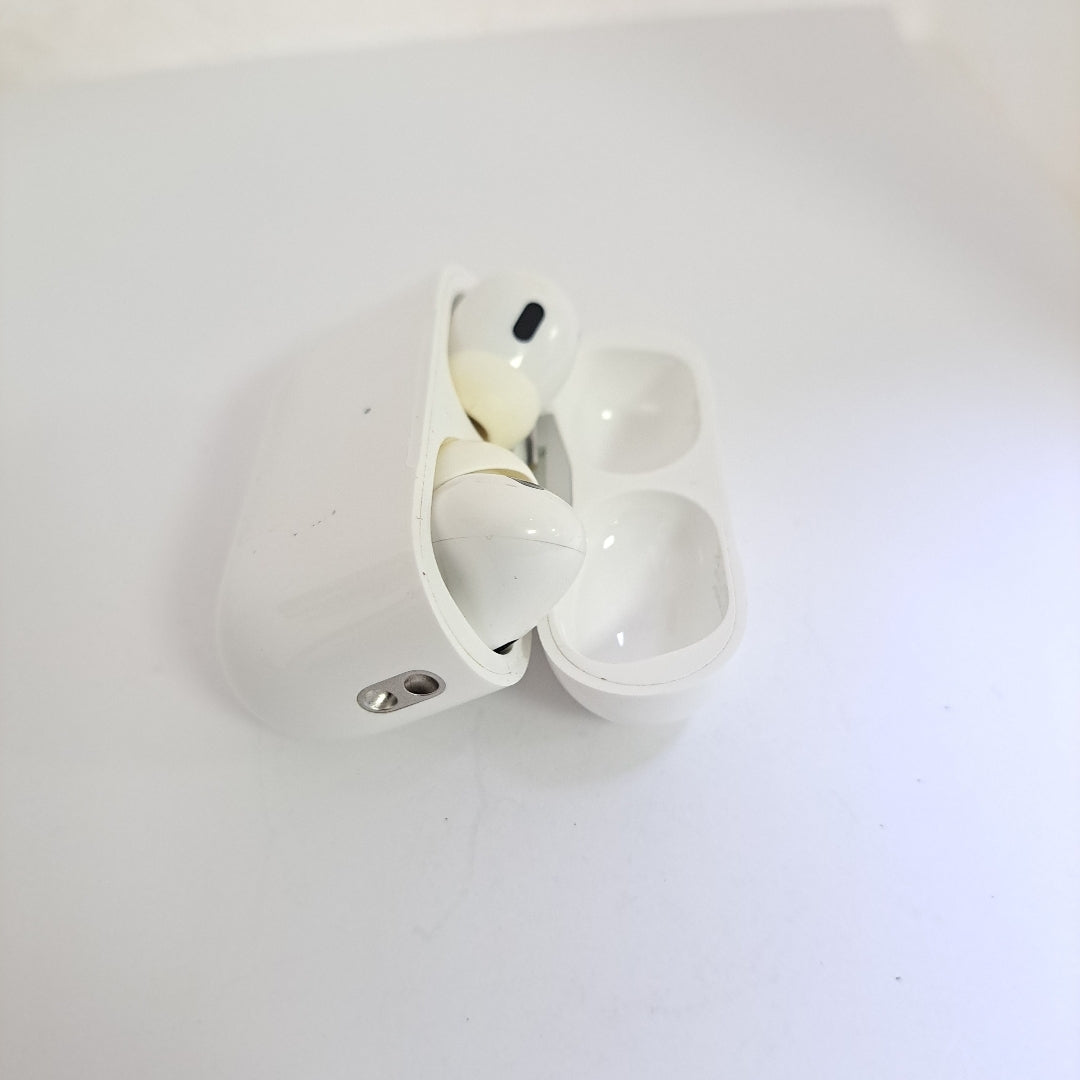 AUDIFONOS APPLE AIRPODS PRO 2 A3047/A3048 INALAMBRICO IN EAR (SEMINUEVO)