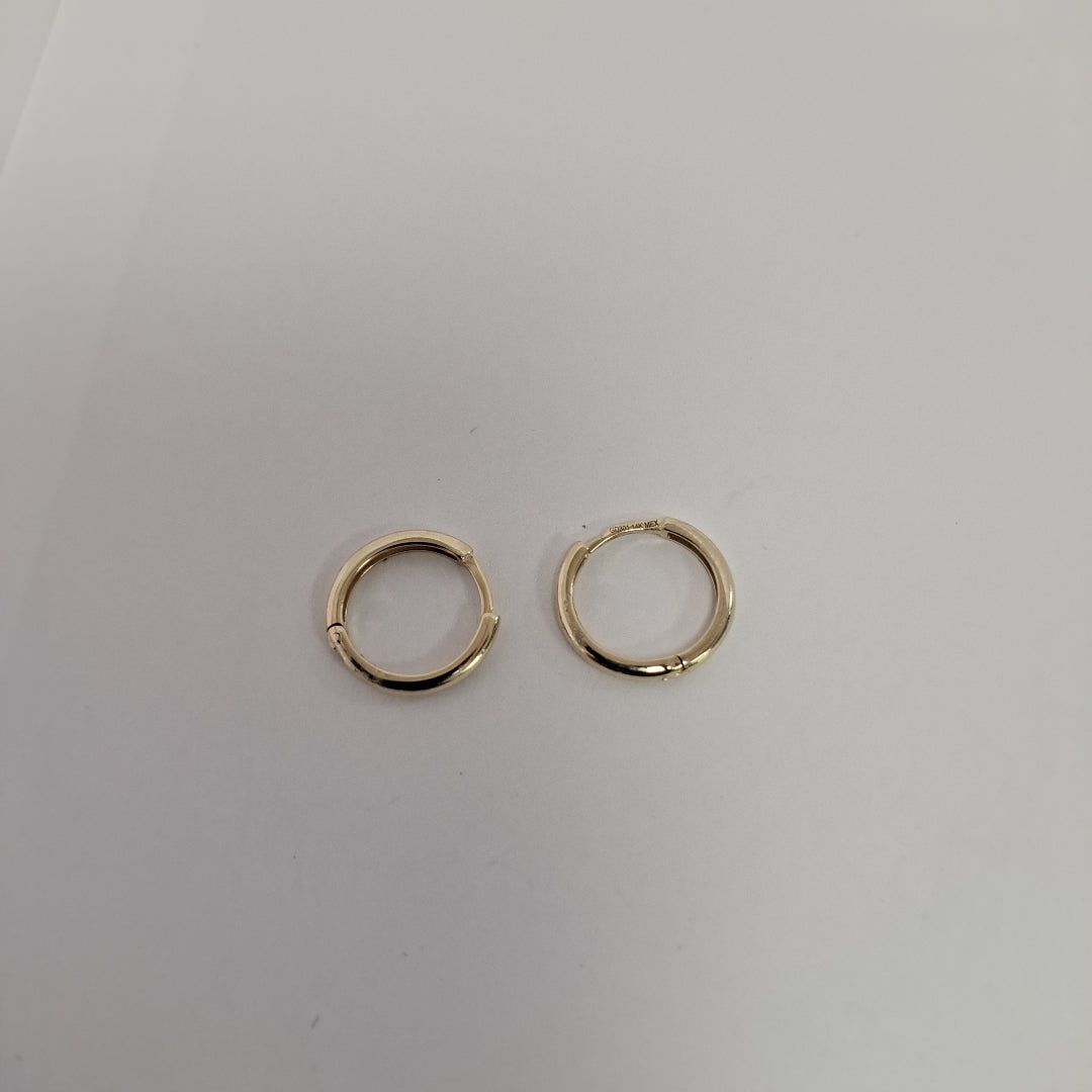 ARETES HUGGIES LISAS 14K 1.5 GR (NUEVO)