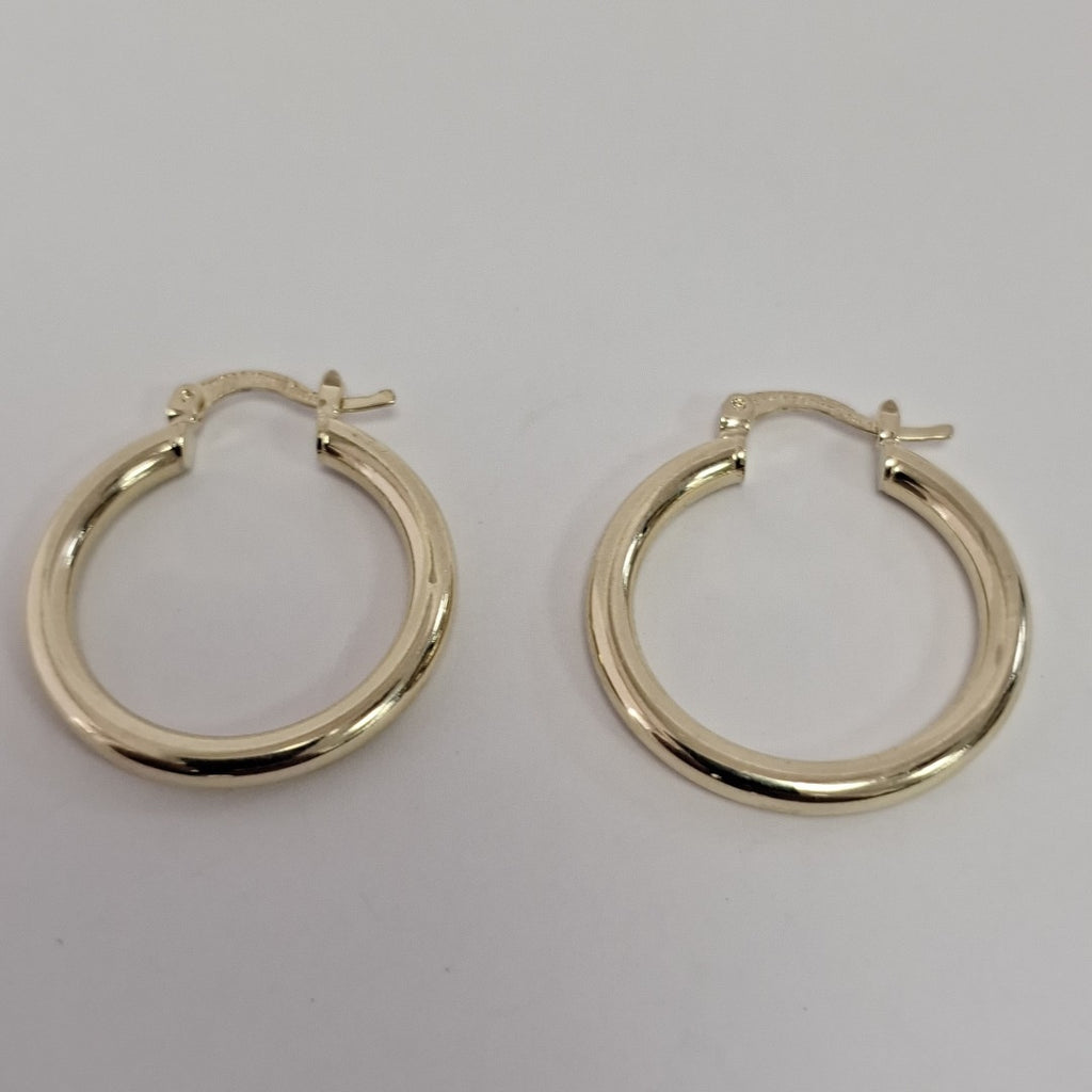 ARETES TEJIDO ARRACADAS LISAS HUECAS 14K 2.1 GR (NUEVO)