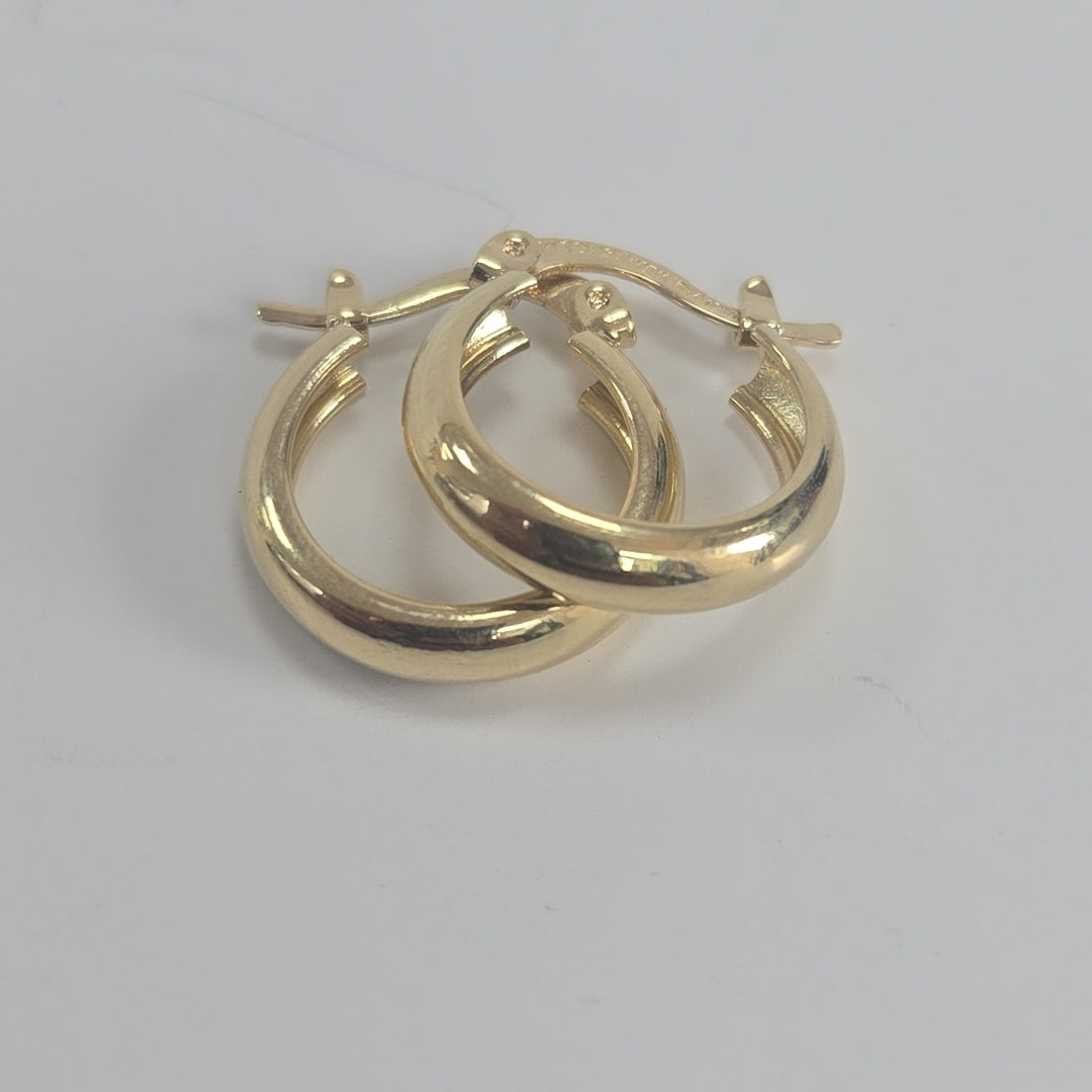 ARETES TEJIDO ARRACADAS LISAS 14K 2.2 GR (NUEVO)
