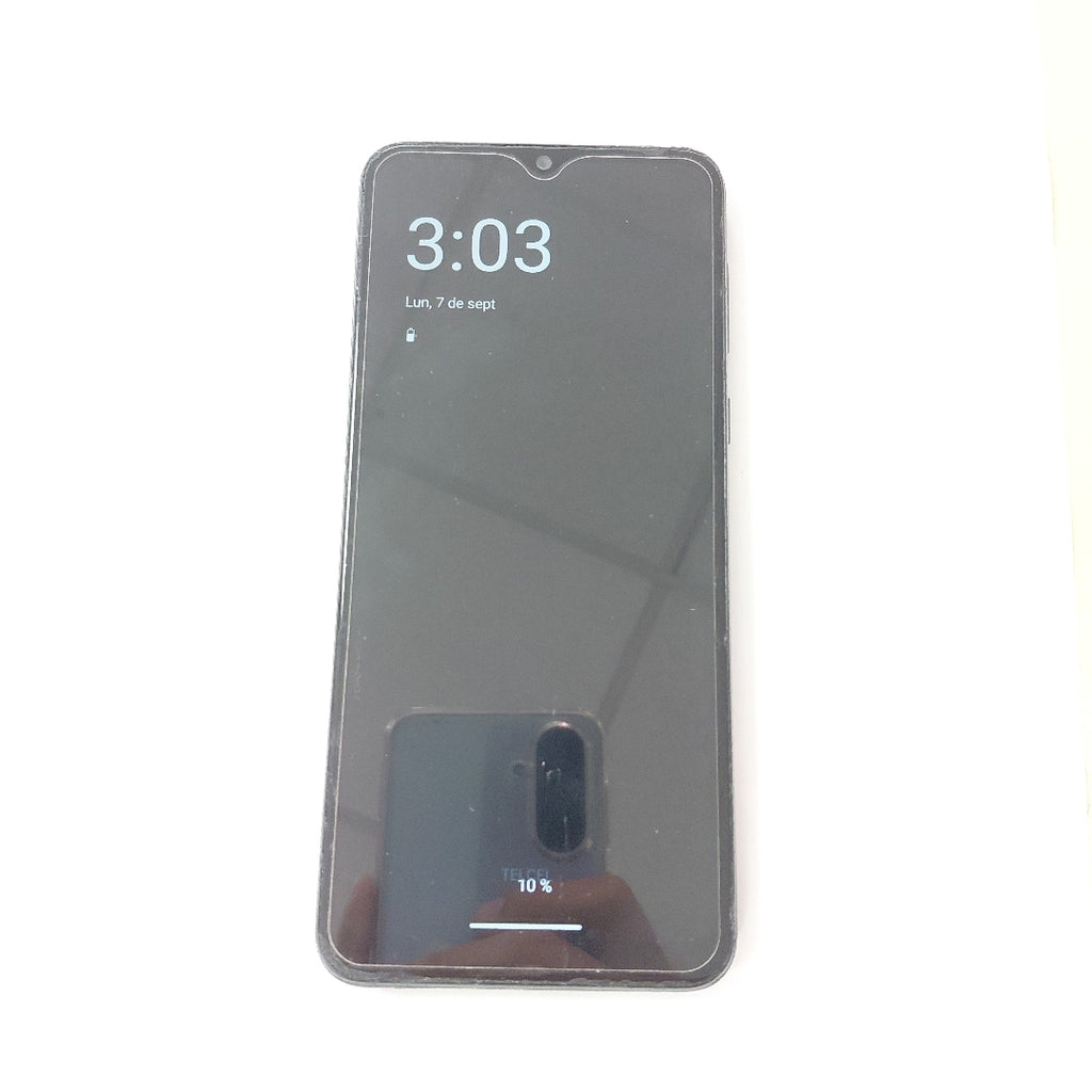CELULAR MOTOROLA MOTO E13 XT2345-4 (2023) 64 GB 2 GB RAM (SEMINUEVO)