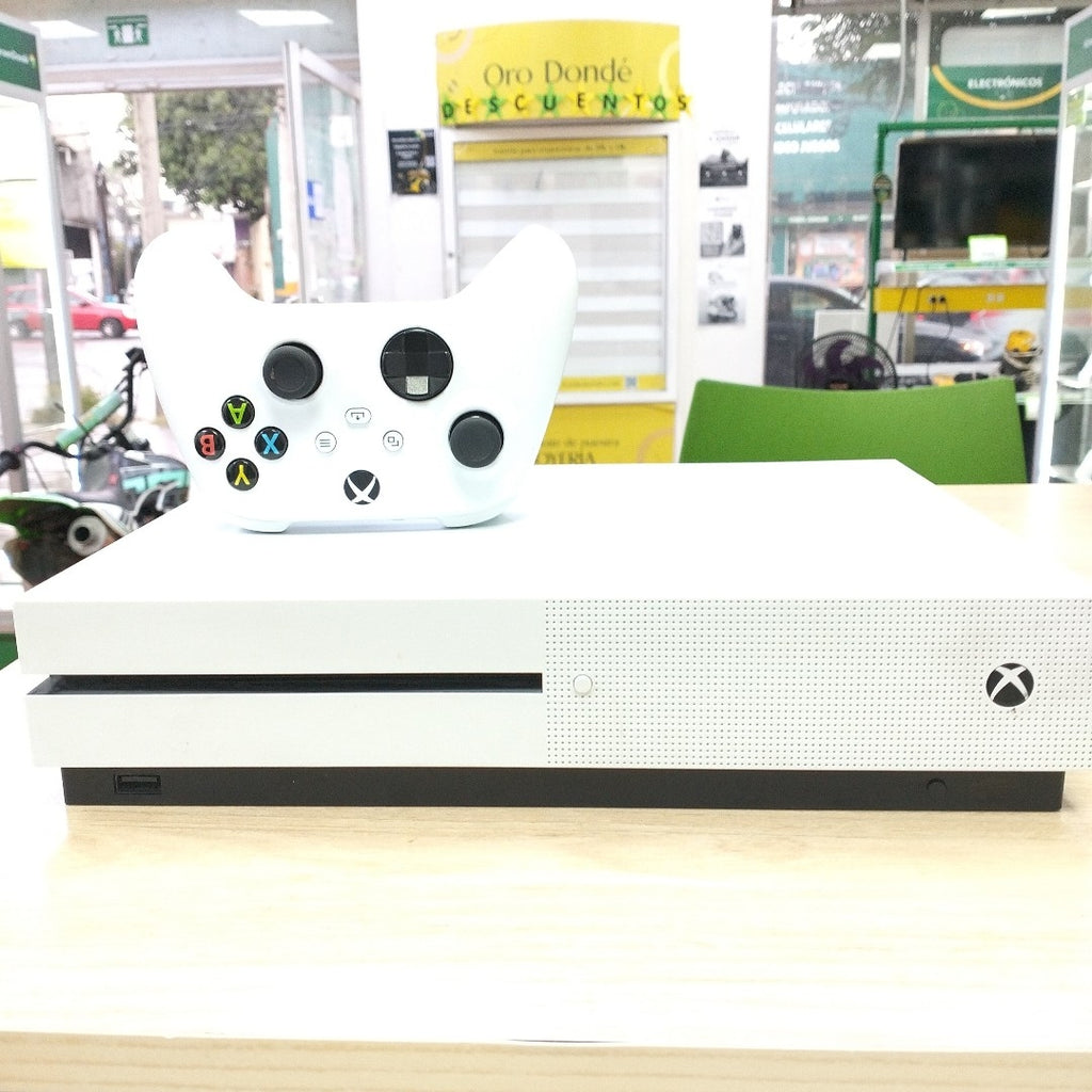CONSOLA DE VIDEOJUEGO MICROSOFT XBOX ONE S 1 TB (SEMINUEVO)