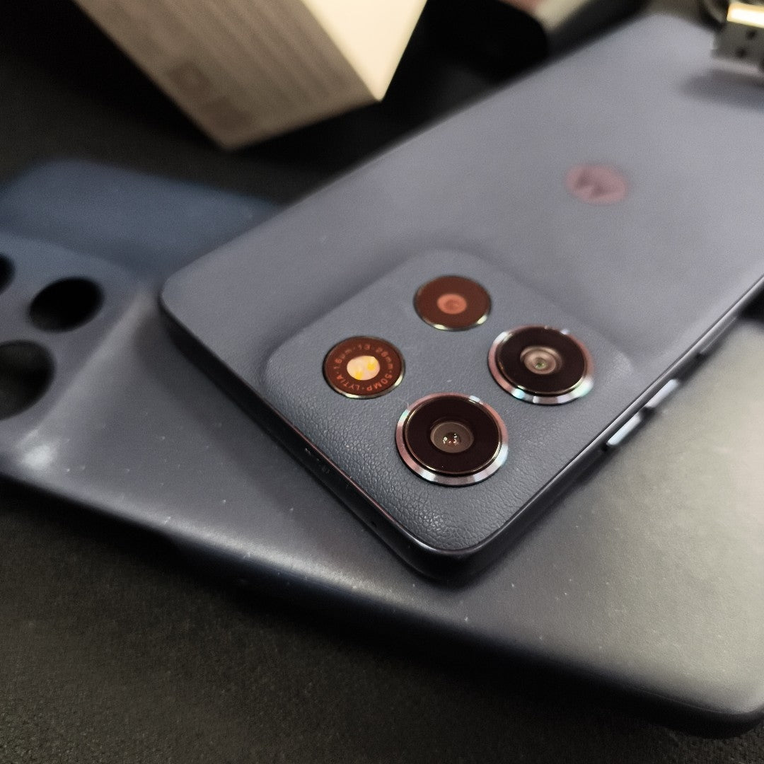 CELULAR MOTOROLA MOTO G56 5G XT2529-1(2025) 256 GB 8 GB RAM (SEMINUEVO)