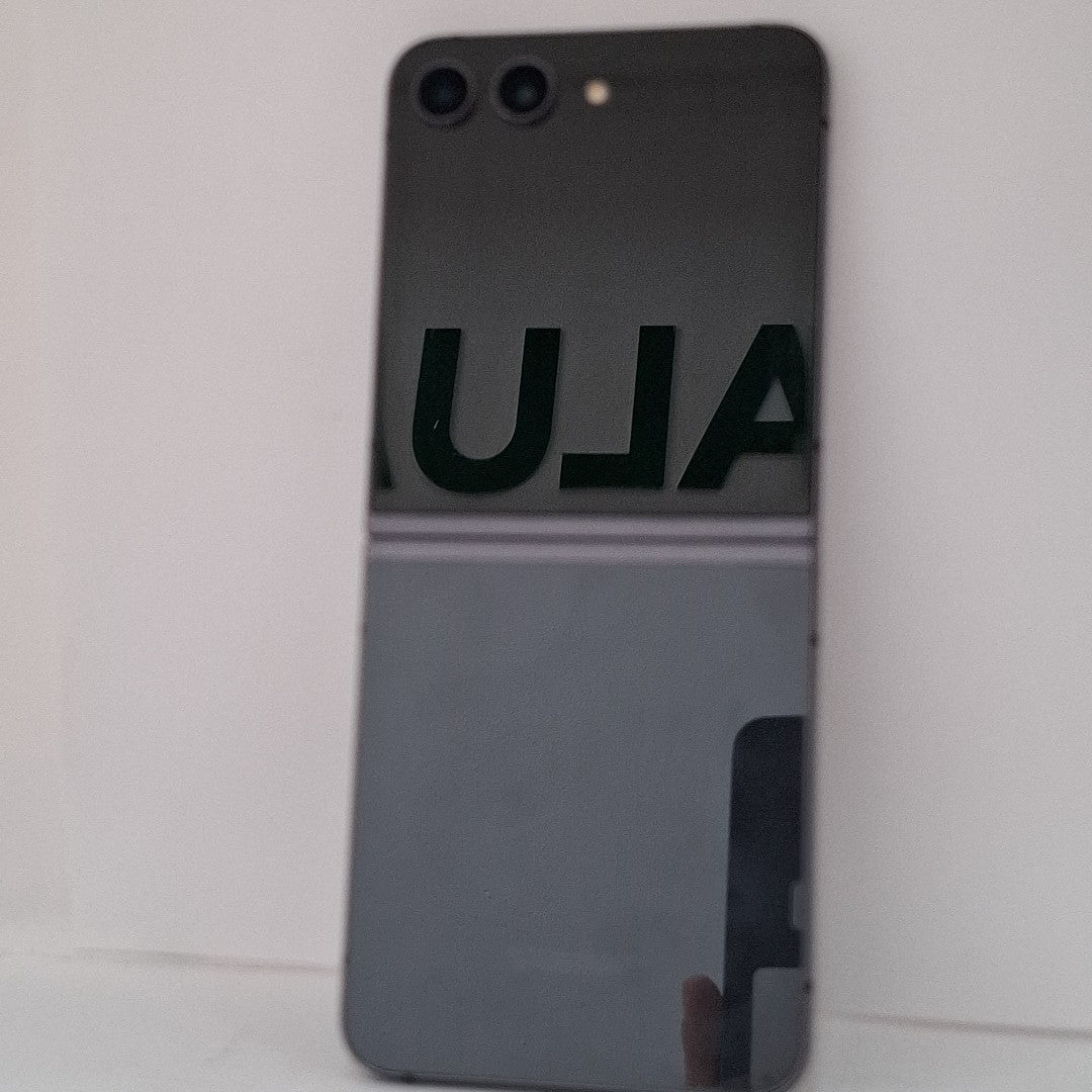 CELULAR SAMSUNG GALAXY Z FLIP 5 SM-F731B (2023) 256 GB 8 GB RAM (SEMINUEVO)