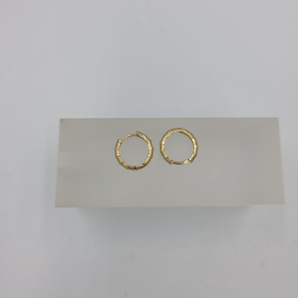 ARETES ARRACADAS FACETADAS 10K 1.7 GR (NUEVO)