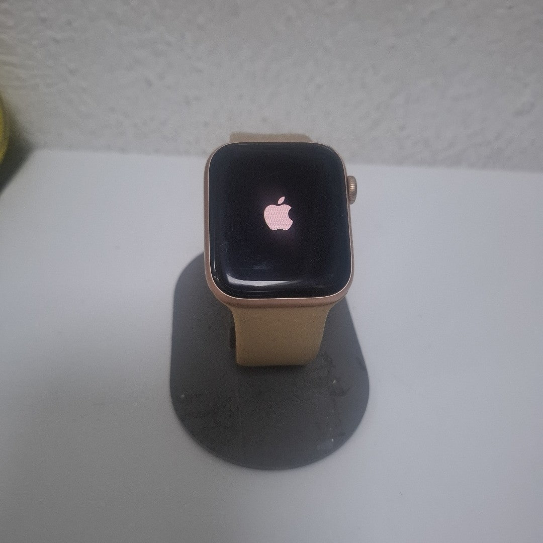 SMARTWATCH APPLE SE ALUMINIO A2352 44 MM GPS (SEMINUEVO)
