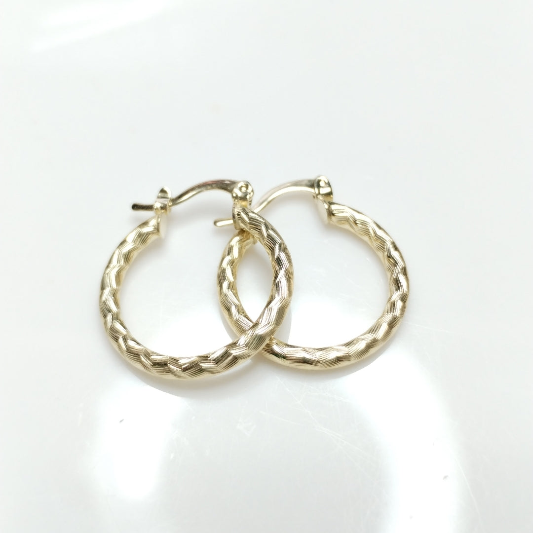 ARETES ARRACADAS LABRADAS 14K 2.1 GR (NUEVO)