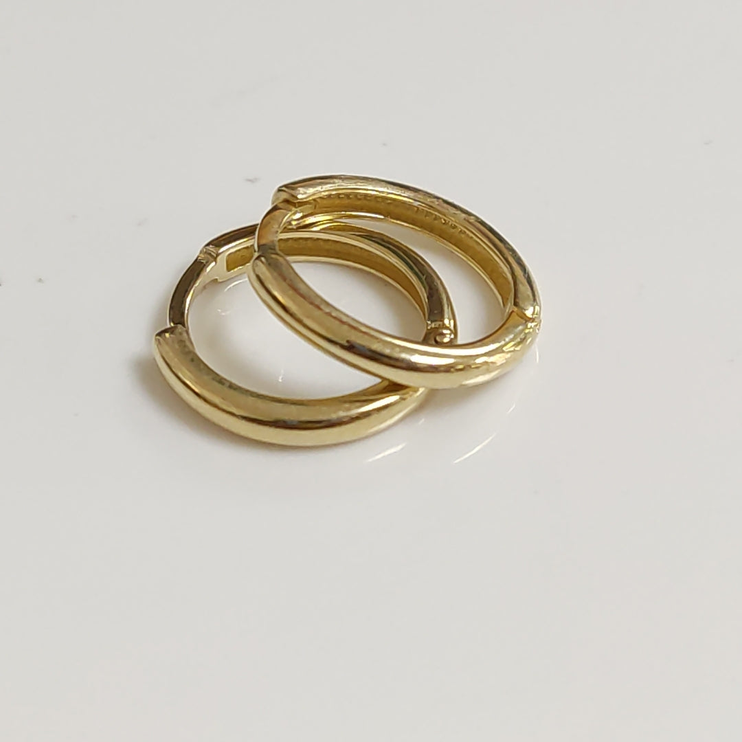 ARETES HUGGIES LISAS 14K 1.5 GR (NUEVO)