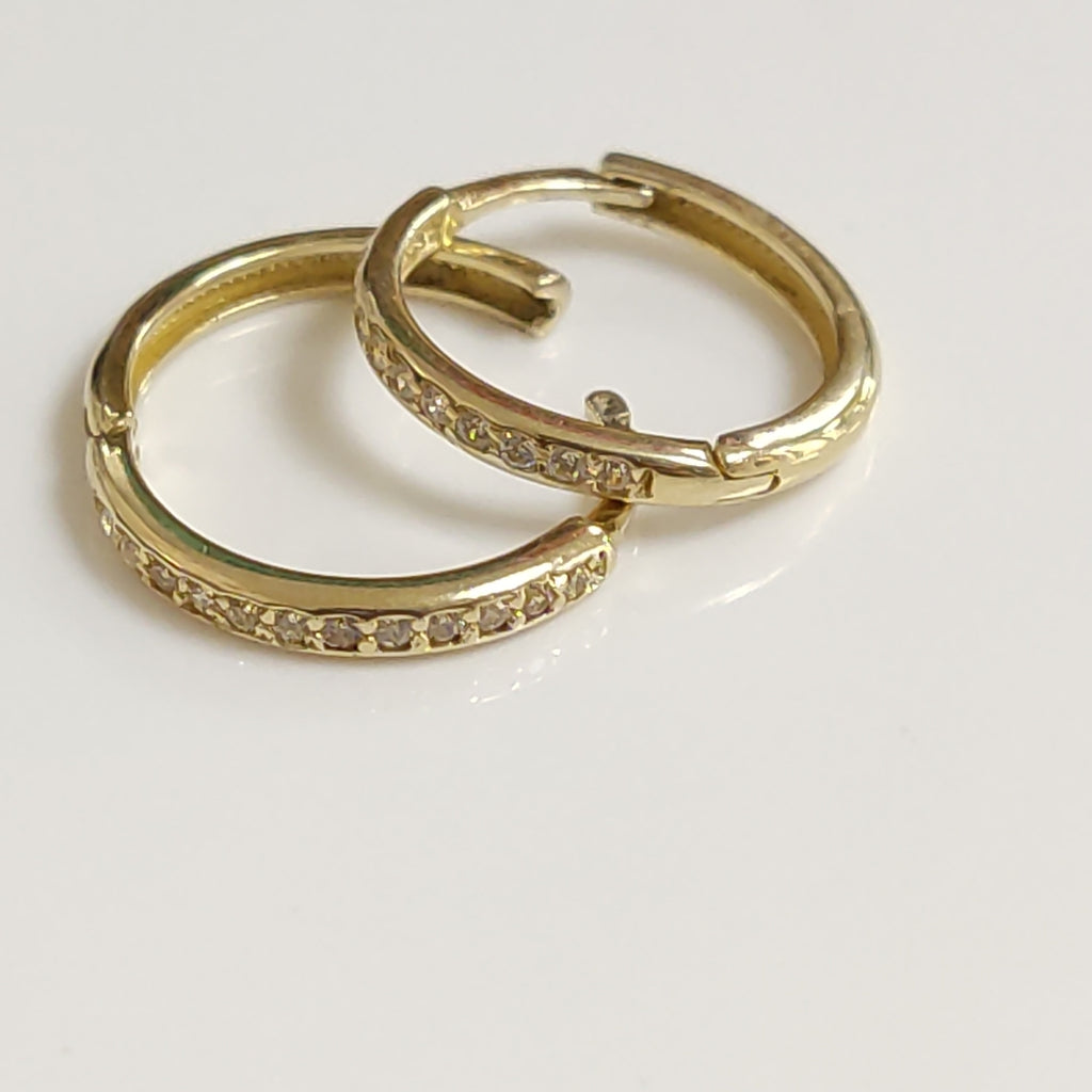 ARETES HUGGIES C CIRCONIA 14K 1.7 GR (NUEVO)