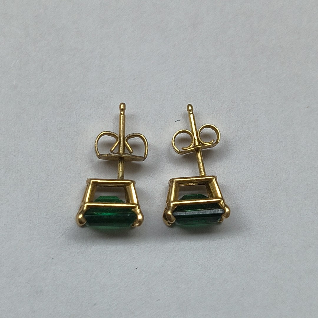 ARETES PAR ORO 14 K 1.6 GRMS (SEMINUEVO)