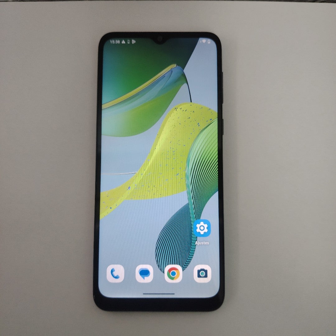 CELULAR MOTOROLA MOTO E13 XT2345-2 64 GB 2 GB RAM (SEMINUEVO)