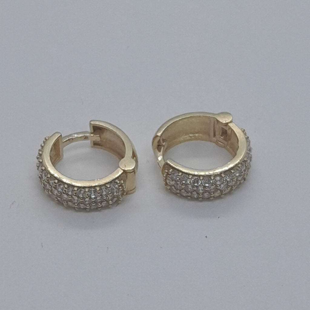 ARETES HUGGIE CON CIRCONIAS 14K 2.1 GR (NUEVO)