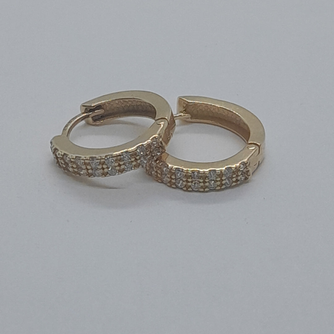 ARETES HUGGIES C CIRCONIAS 14K 1.7 GR (NUEVO)
