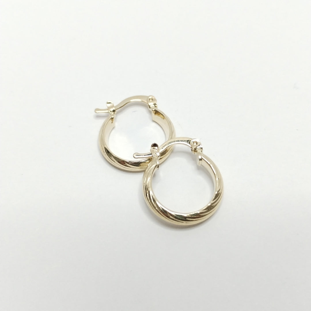 ARETES ARRACADA ASTRIADA 14K 1.7 GR (NUEVO)