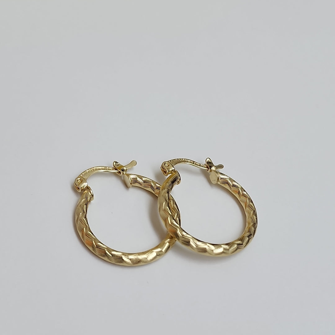 ARETES ARRACADAS LABRADAS 14K 2.2 GR (NUEVO)