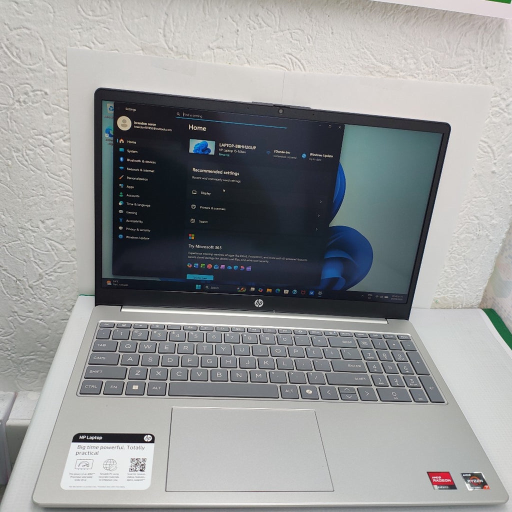 LAPTOP HP 15-FC0027CA (2023) 512 GB SSD 16 GB RAM (SEMINUEVO)