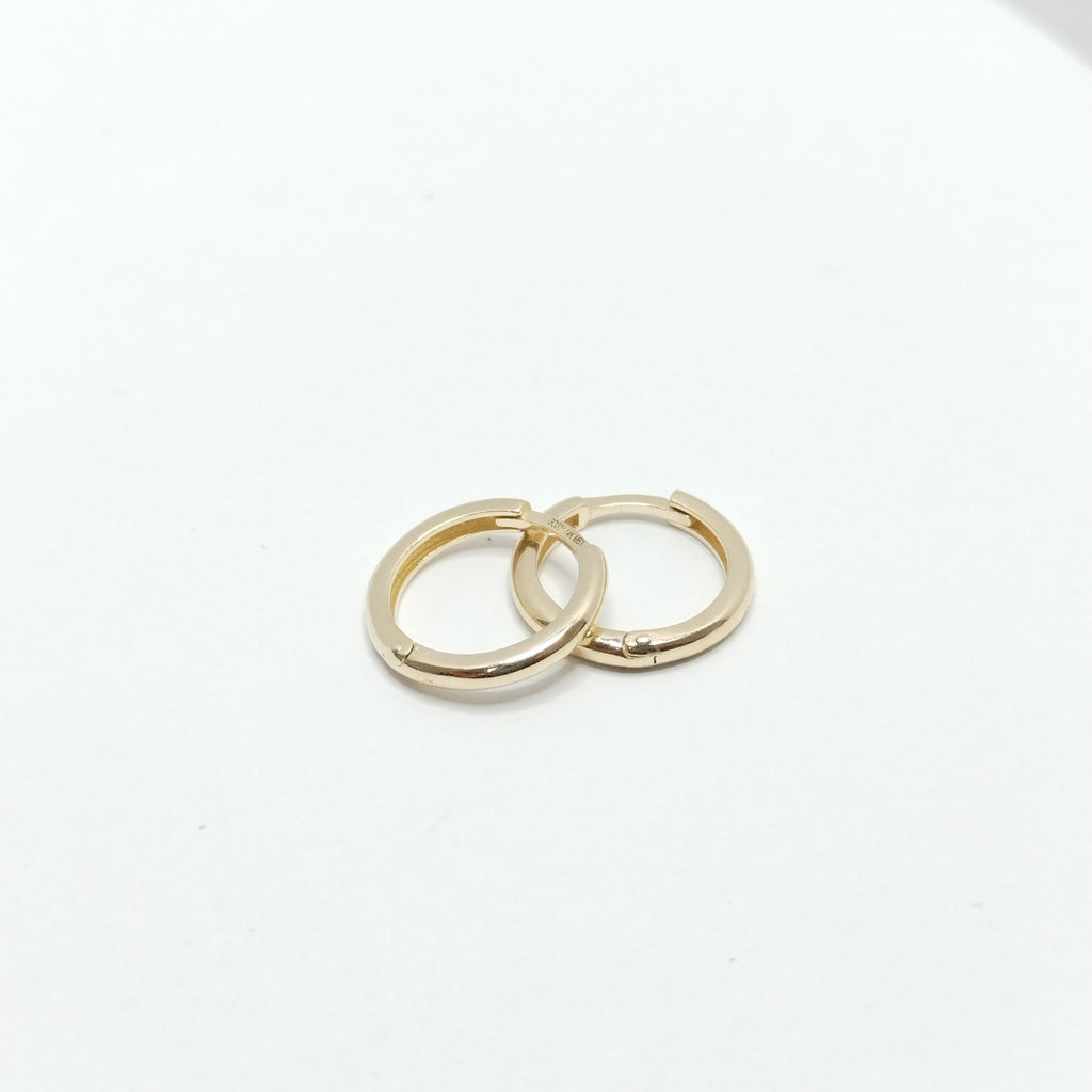 ARETES HUGGIES LISAS 14K 1.6 GR (NUEVO)