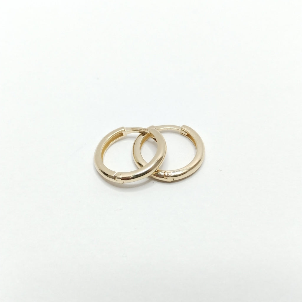 ARETES HUGGIES LISAS 14K 1.6 GR (NUEVO)