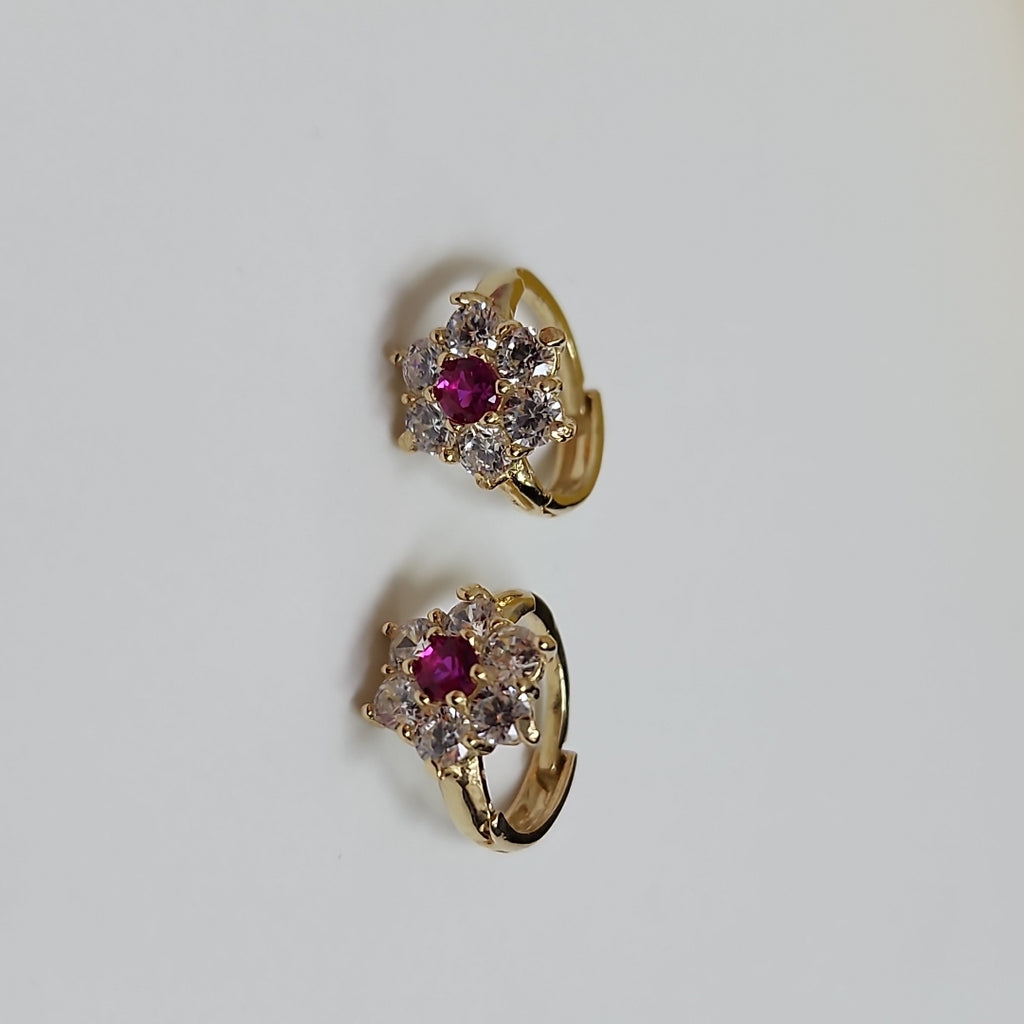 ARETES HUGGIES CON CIRCONIAS Y PIEDRA DE COLOR 14K 1.8 GR (NUEVO)